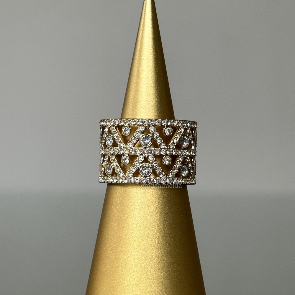 SOLD-Swarovski Crystal Gold Tone Dazzling Filigree Cocktail Ring Size 55 5166558 - Picture 3 of 7